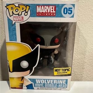 Funko Pop Xmen Wolverine black suit Hot Topic Exclusive